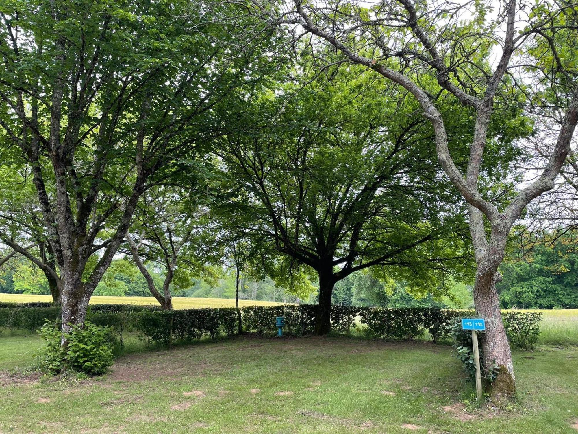 Camping Paradis De Maillac Sainte-Nathalène Dış mekan fotoğraf